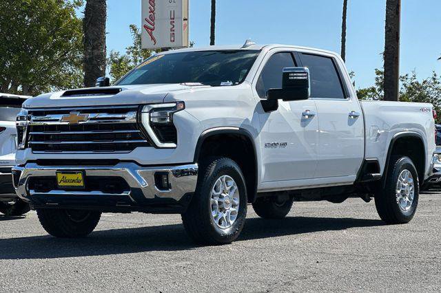 Used 2024 Chevrolet Silverado 2500 LTZ AWD/4WD image 8