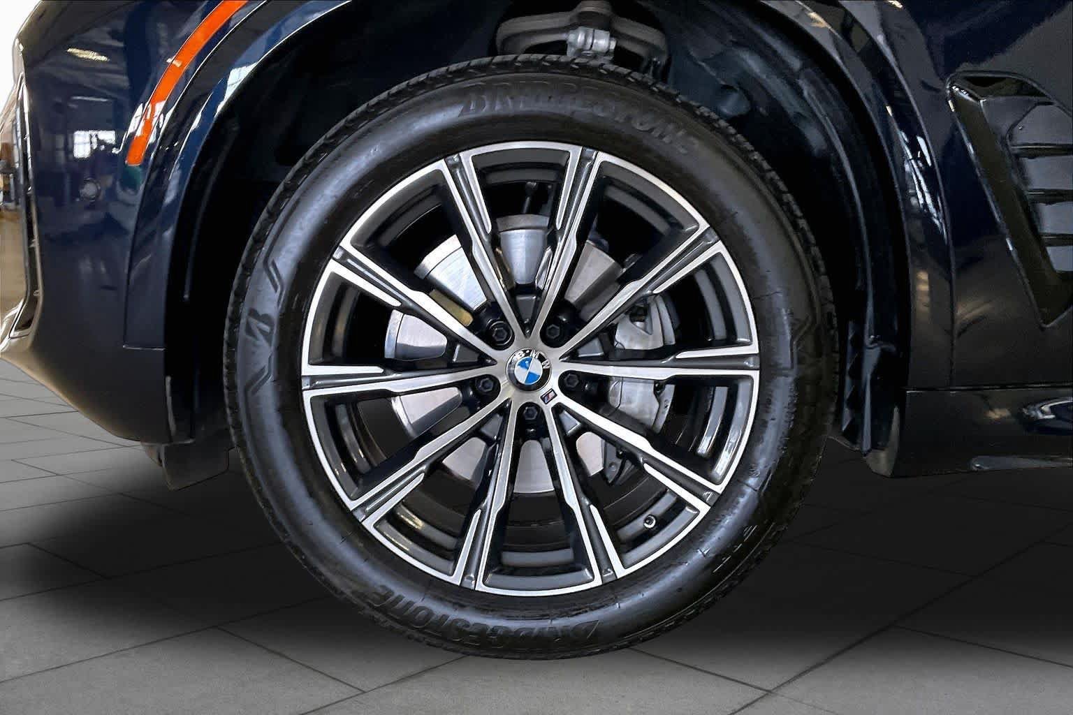 Certified 2026 BMW X5 xDrive40i w/ M Sport Package AWD/4WD image 10