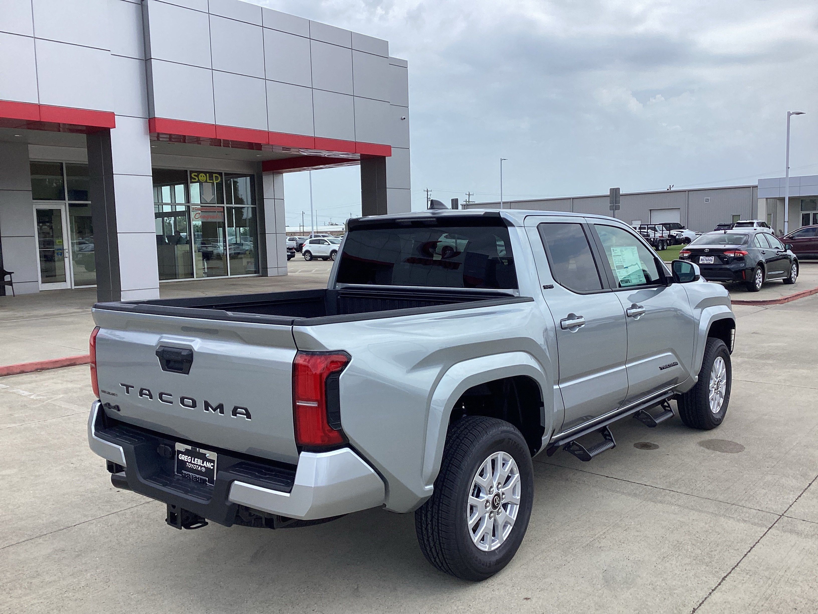 New 2026 Toyota Tacoma SR5 AWD/4WD image 2