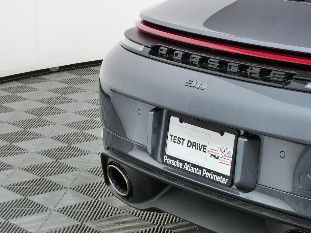 New 2026 Porsche 911 Carrera T RWD image 30