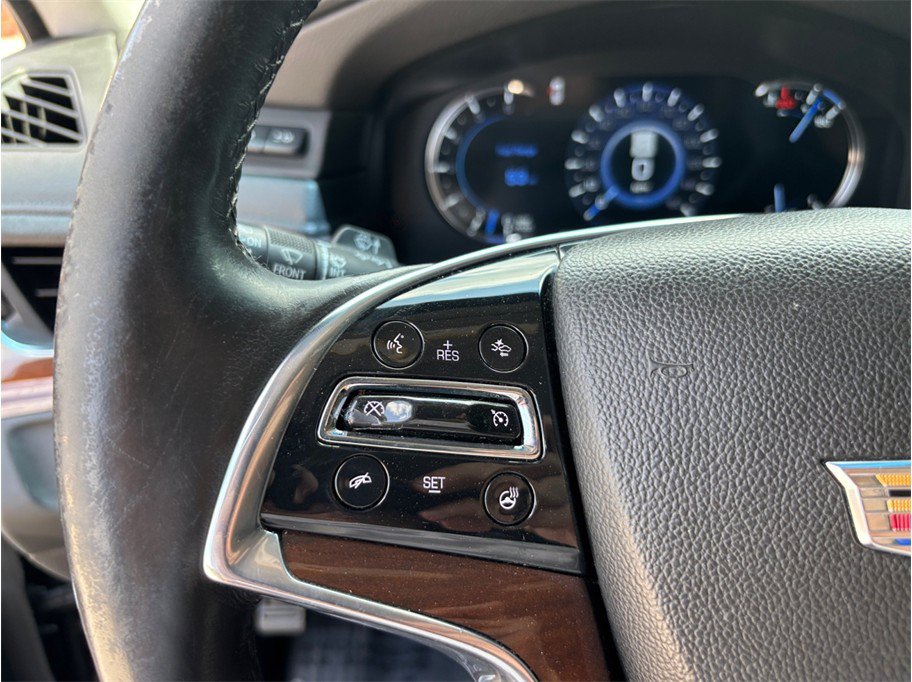 Used 2019 Cadillac Escalade Luxury w/ Escalade Sport Edition AWD/4WD image 27