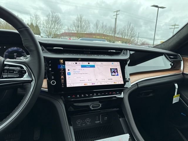 New 2026 Jeep Grand Cherokee Summit w/ Obsidian Package image 18