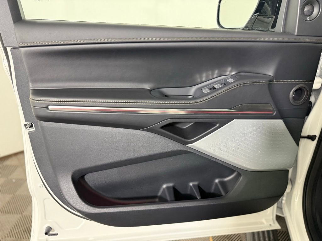 New 2025 Lincoln Navigator L Black Label image 66