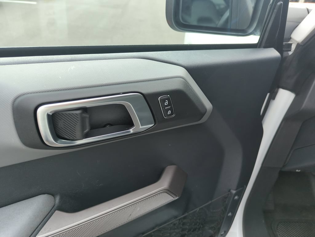 Used 2023 Ford Bronco Black Diamond AWD/4WD image 19