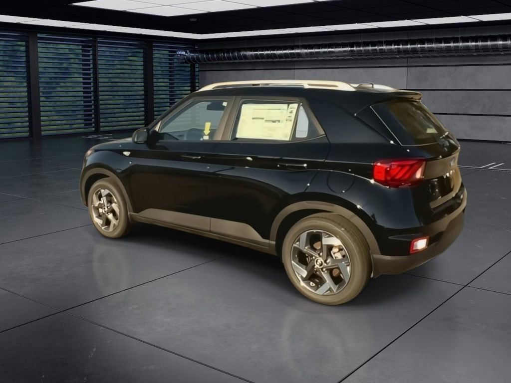 Used 2026 Hyundai Venue SEL image 6