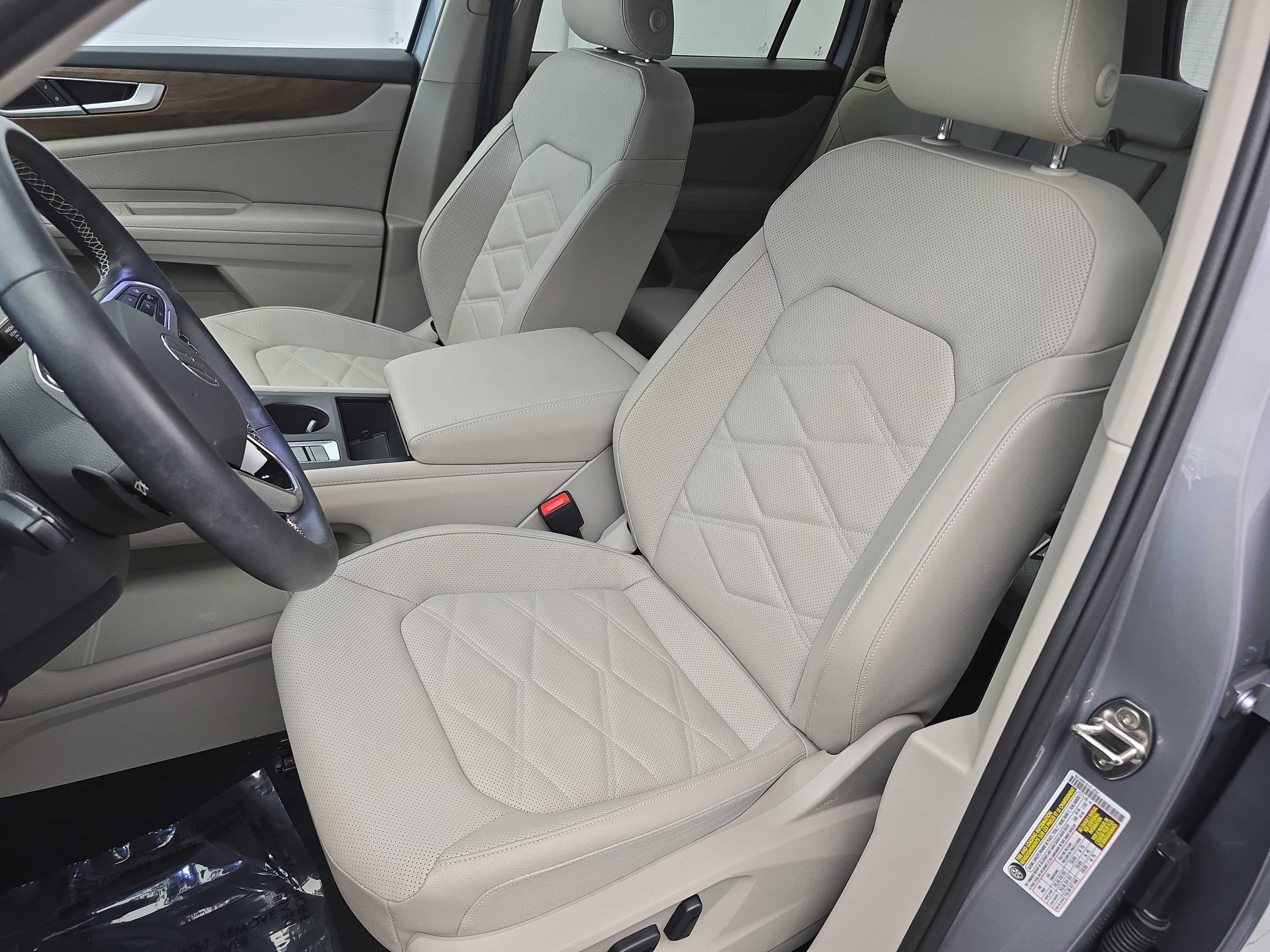 Certified 2026 Volkswagen Atlas SE FWD image 15
