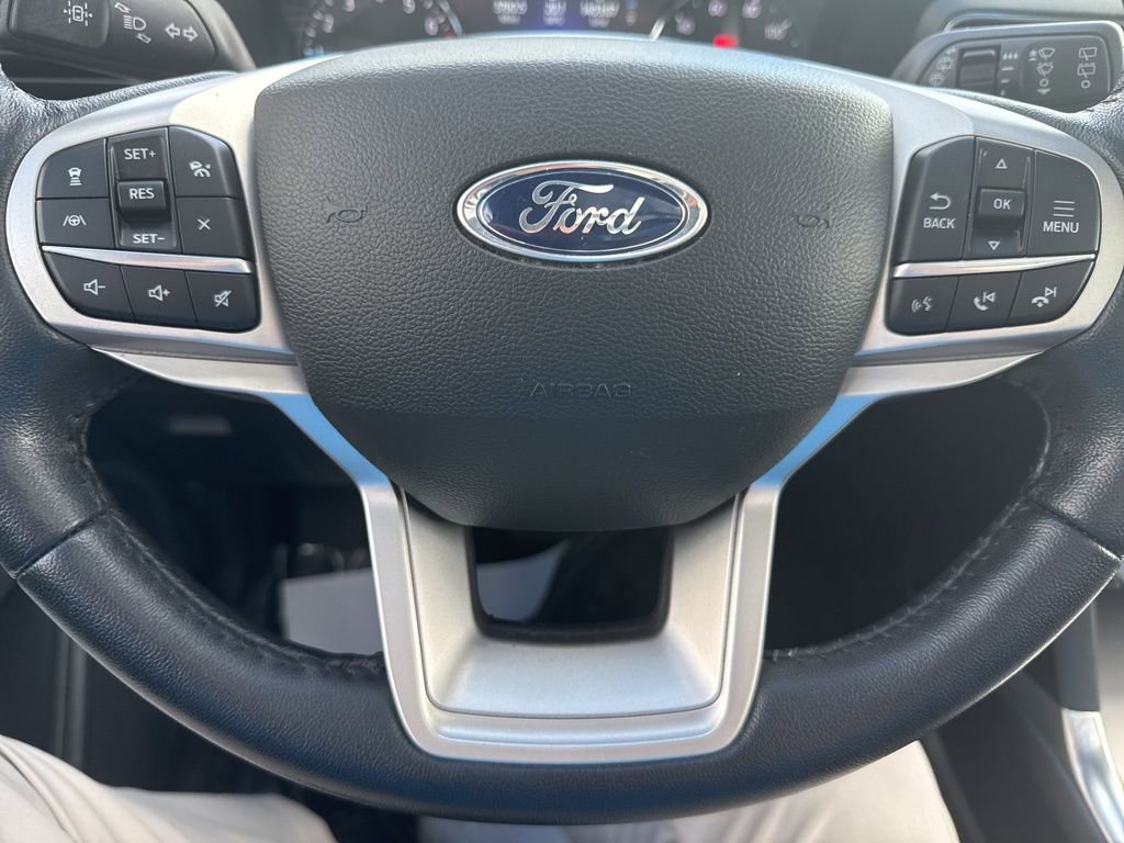 Certified 2022 Ford Explorer XLT w/ Equipment Group 202A AWD/4WD image 14