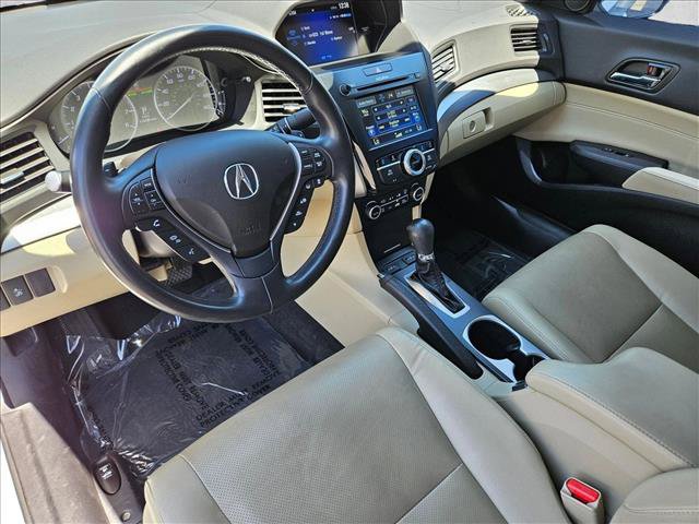 Used 2017 Acura ILX FWD image 12