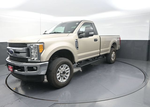 Used 2017 Ford F250 XLT w/ XLT Value Package AWD/4WD image 3