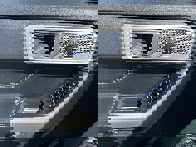 Certified 2023 Ford Explorer Limited w/ Equipment Group 301A image 9