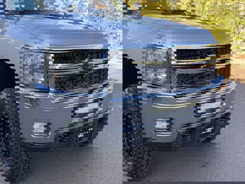 Used 2011 Chevrolet Silverado 3500 LT w/ Suspension Package, Off-Road image 9