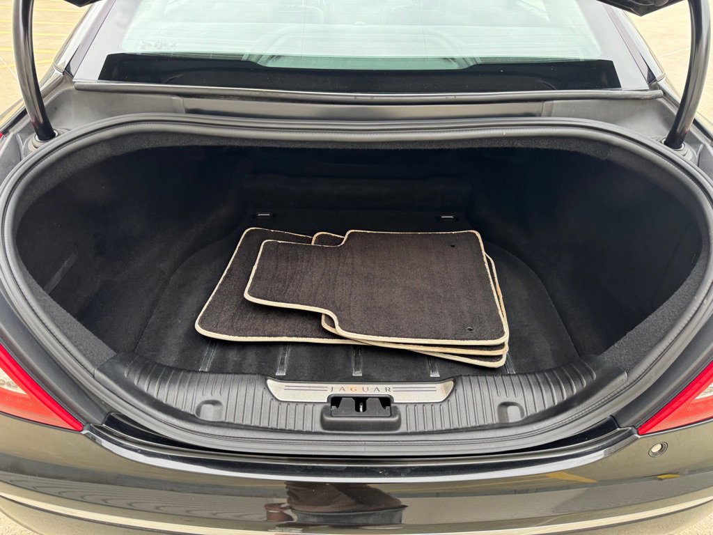 Used 2013 Jaguar XJ L Portfolio image 25