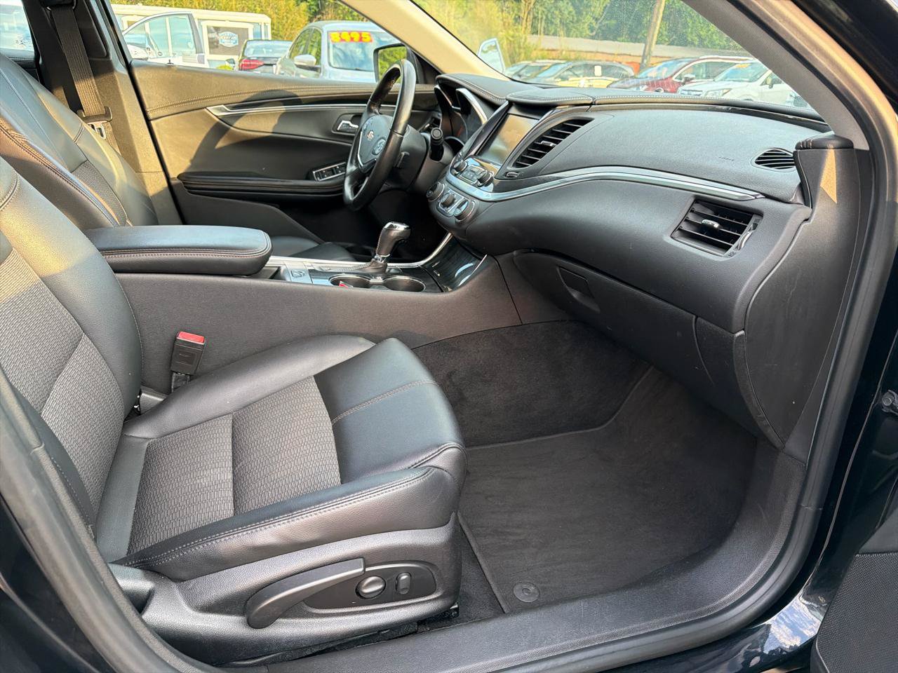Used 2020 Chevrolet Impala LT FWD image 17