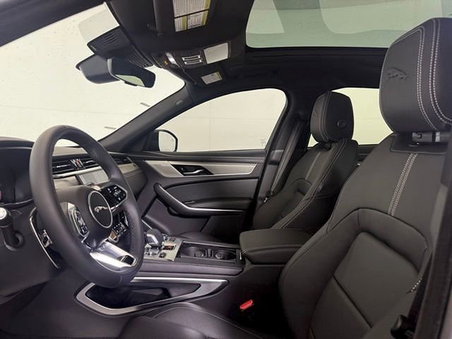 New 2025 Jaguar F-PACE R-Dynamic S image 29