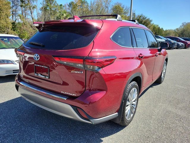 Used 2022 Toyota Highlander Platinum image 10