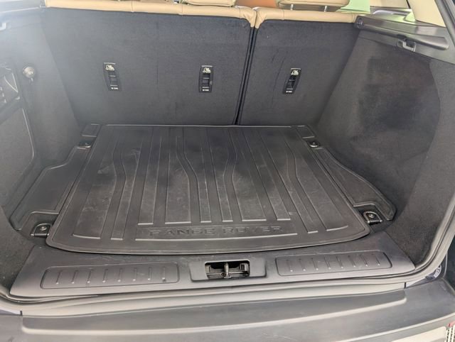 Used 2016 Land Rover Range Rover Evoque SE image 25