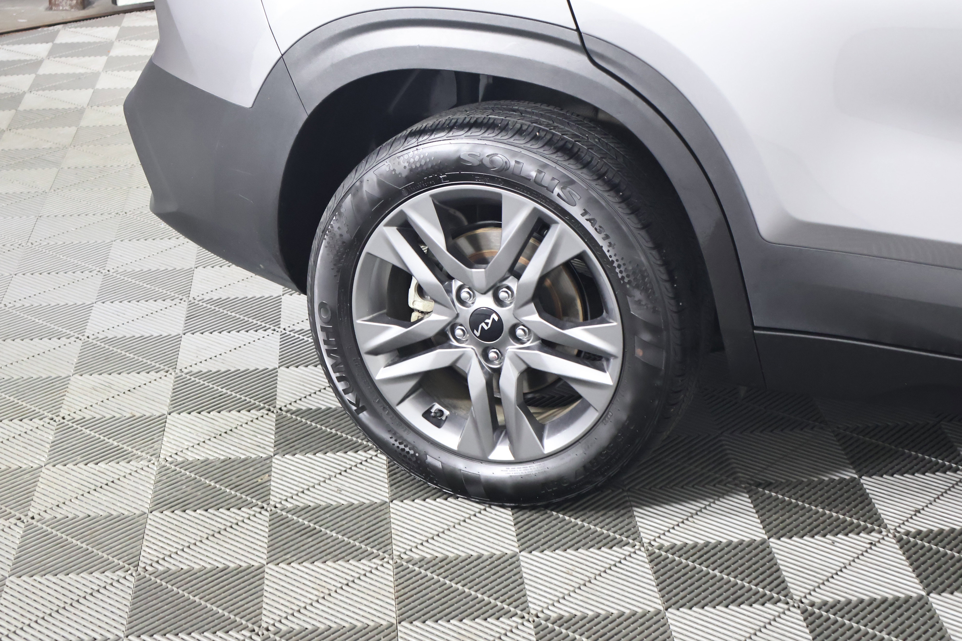 Used 2022 Kia Seltos LX image 54