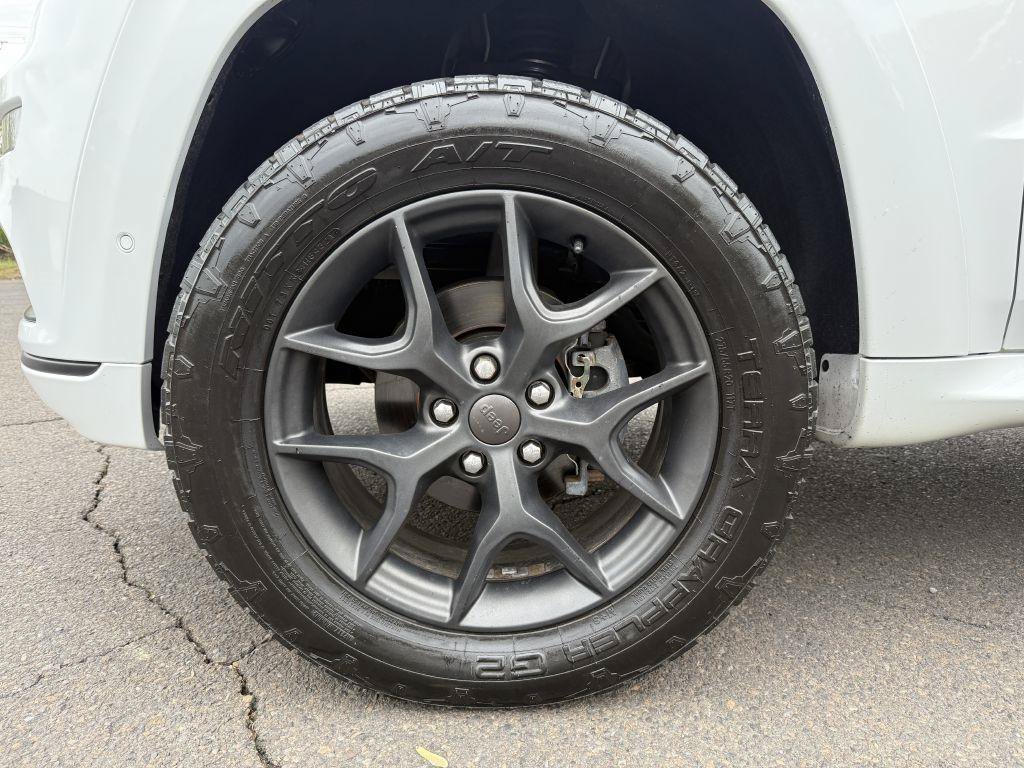 Used 2019 Jeep Grand Cherokee Limited X AWD/4WD image 34
