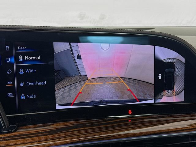 Used 2022 Cadillac Escalade ESV Premium Luxury image 17