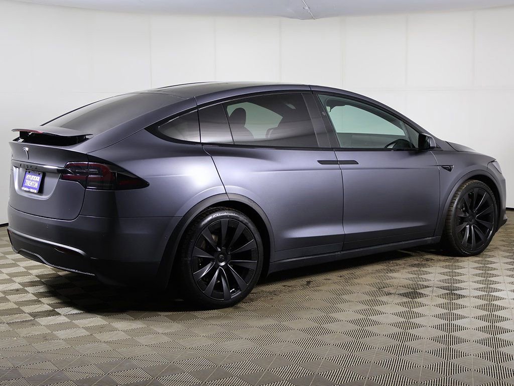Used 2023 Tesla Model X Plaid image 9