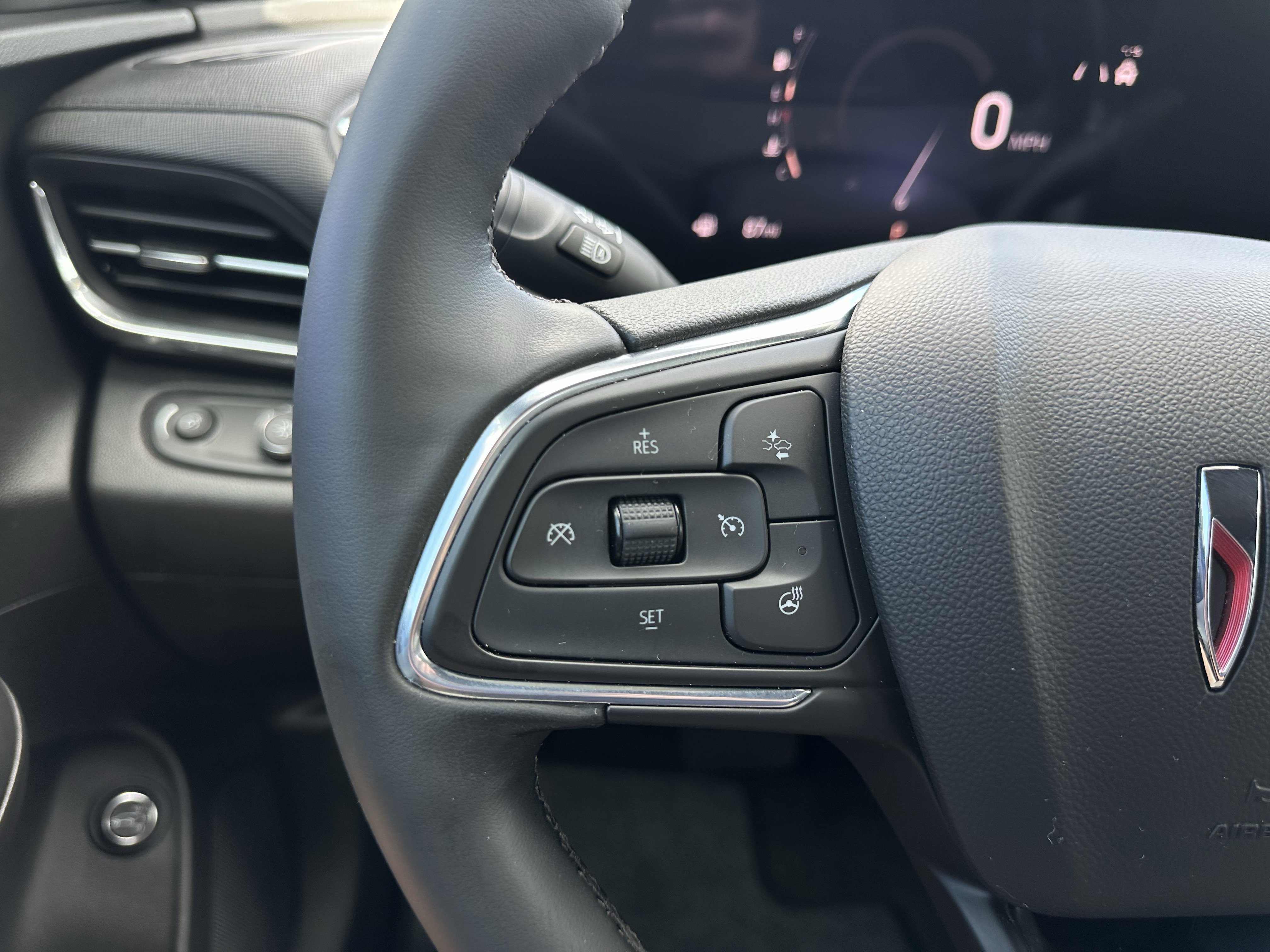 Used 2024 Buick Envista Preferred w/ Convenience I Package image 27