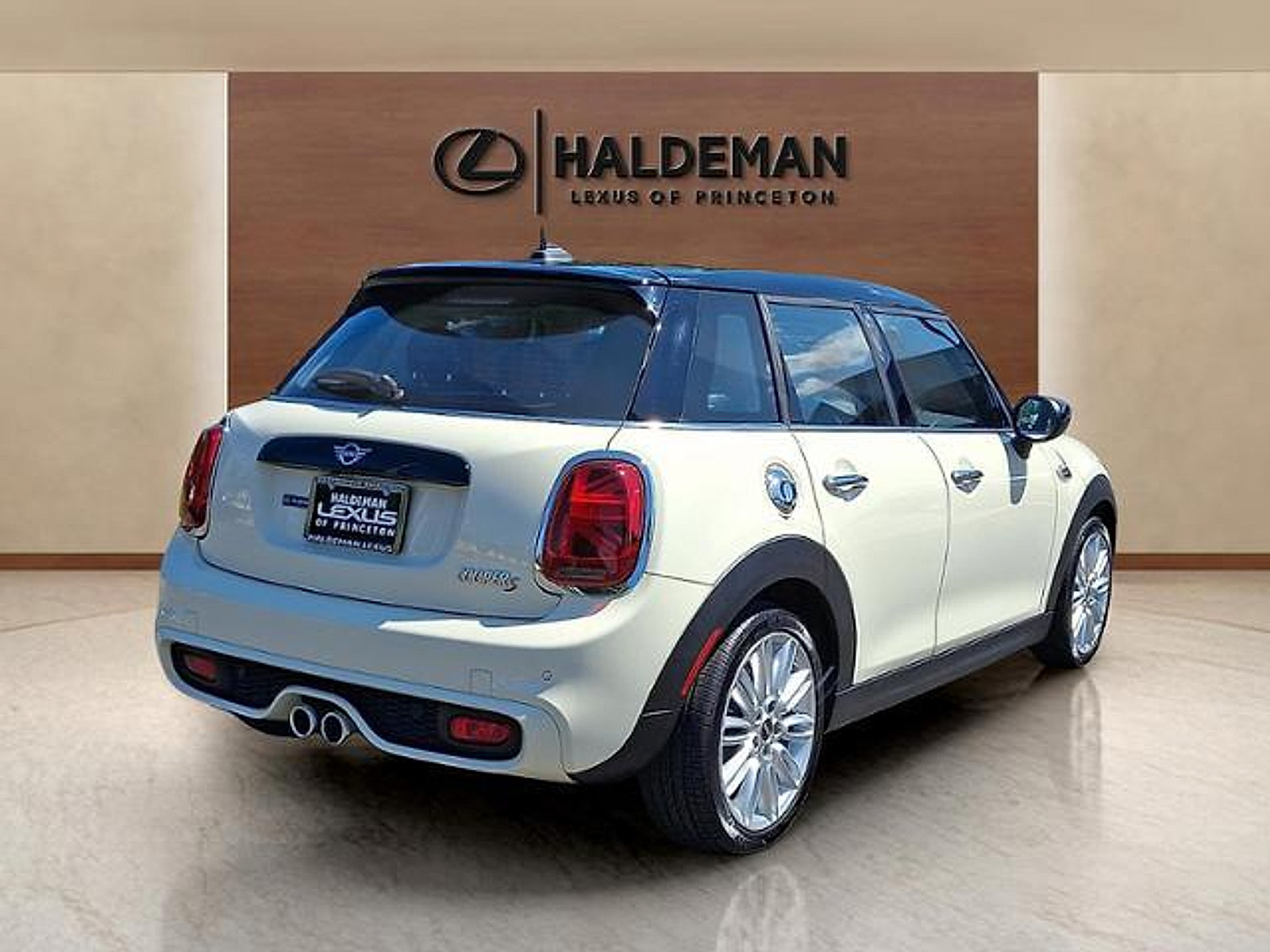 Used 2021 MINI Cooper S w/ Storage Package FWD image 6