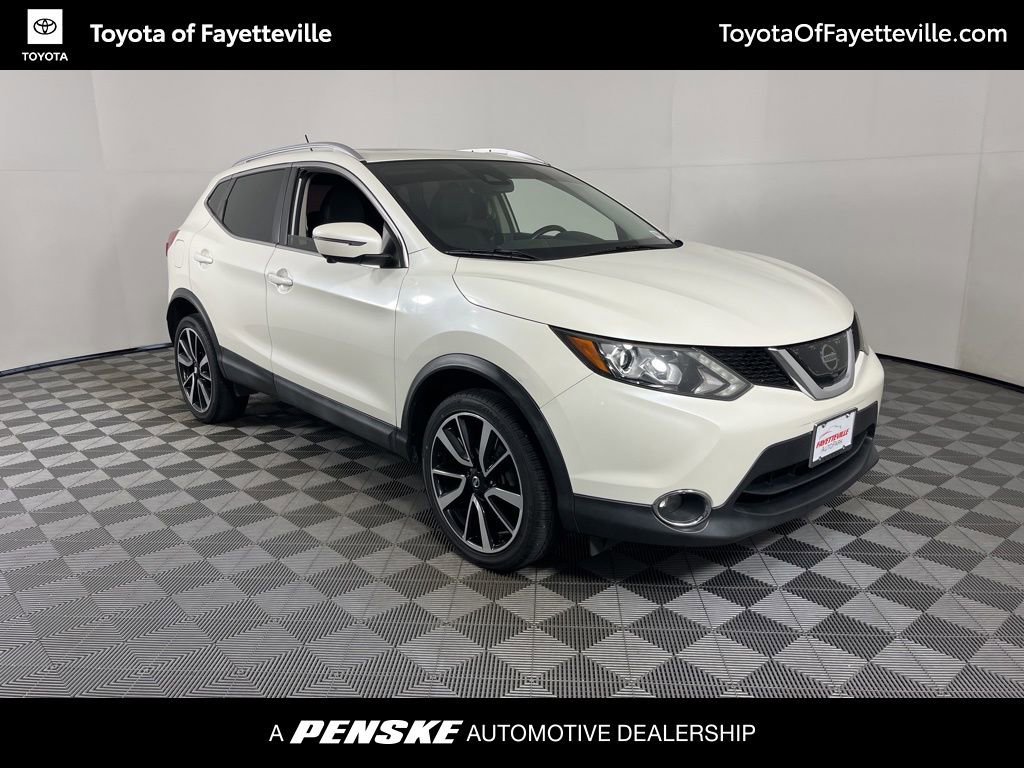 Used 2017 Nissan Rogue Sport SL w/ SL Premium Package image 6