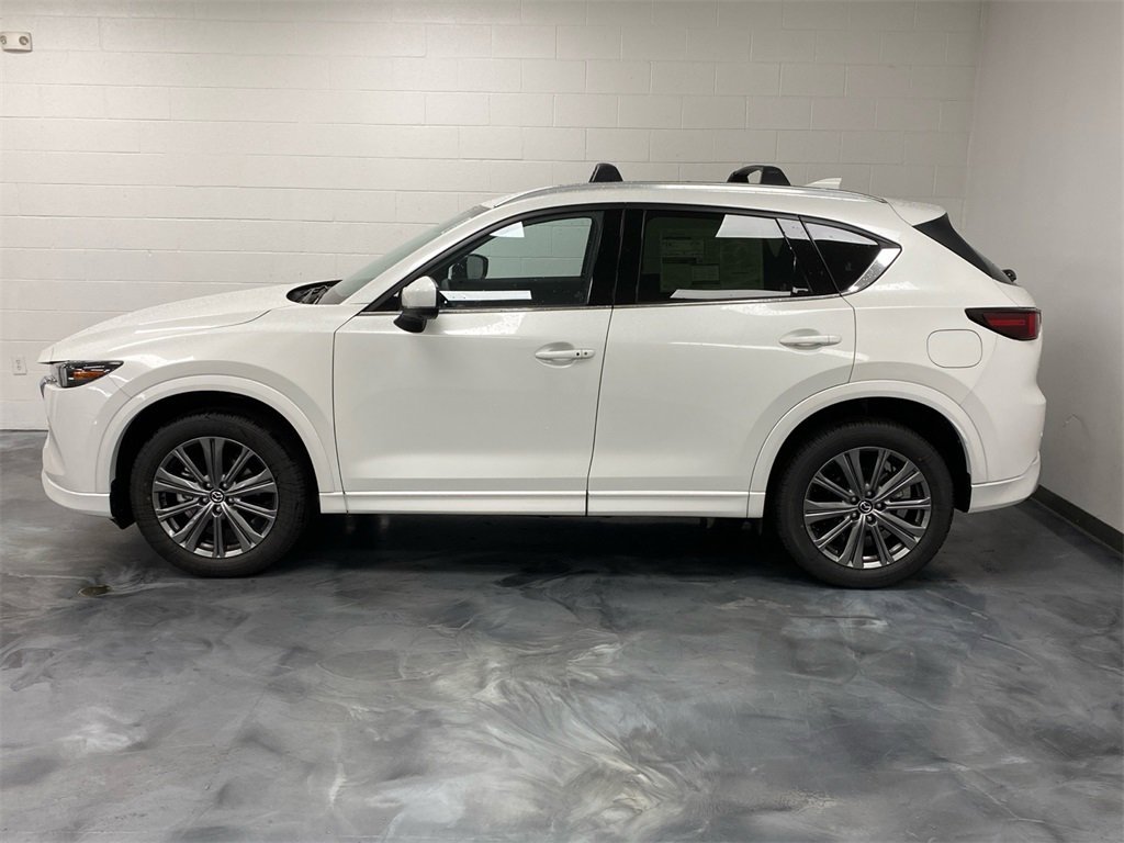 New 2025 MAZDA CX-5 Signature image 2