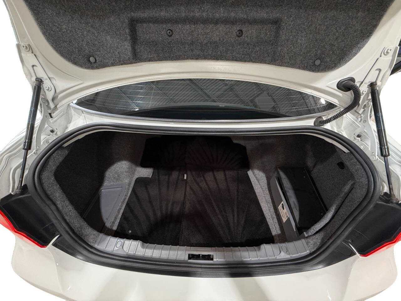 Used 2011 BMW 335i Sedan image 19