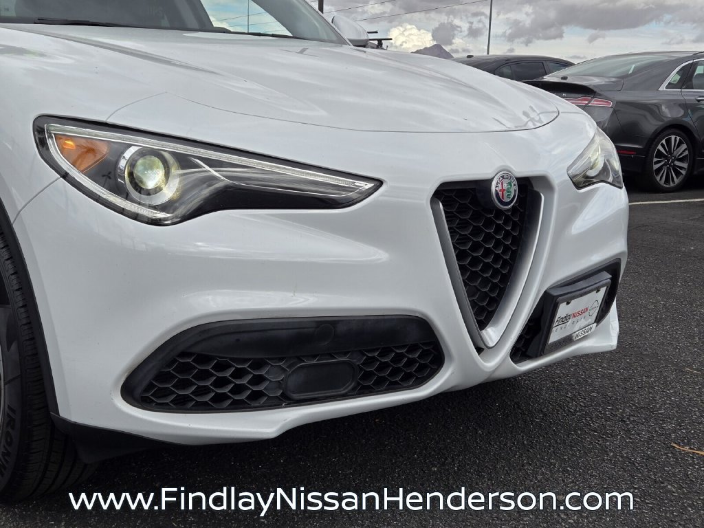 Used 2020 Alfa Romeo Stelvio RWD image 8