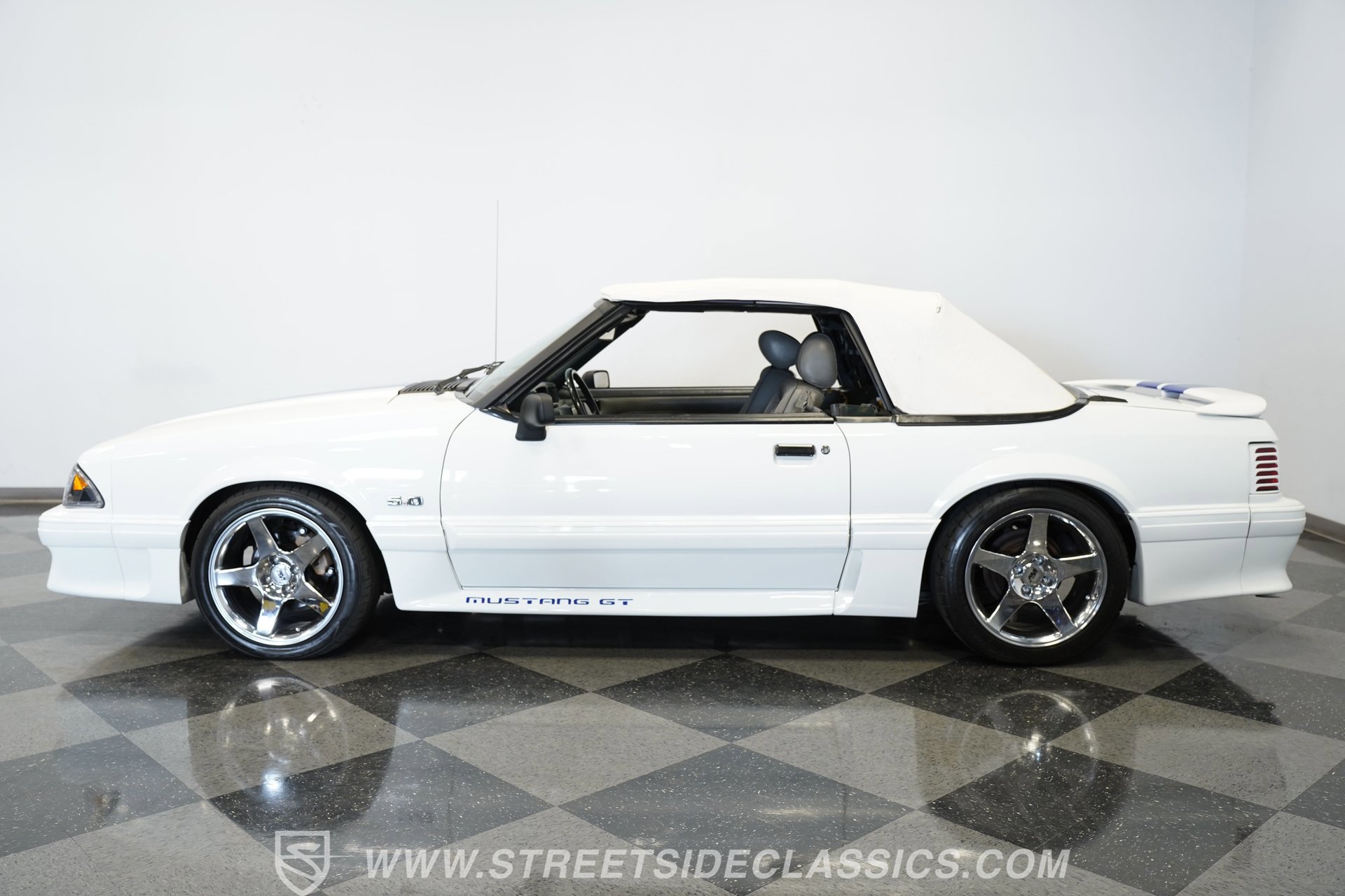 Used 1989 Ford Mustang GT RWD image 23