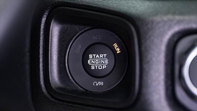 Used 2026 Jeep Gladiator Sport AWD/4WD image 24