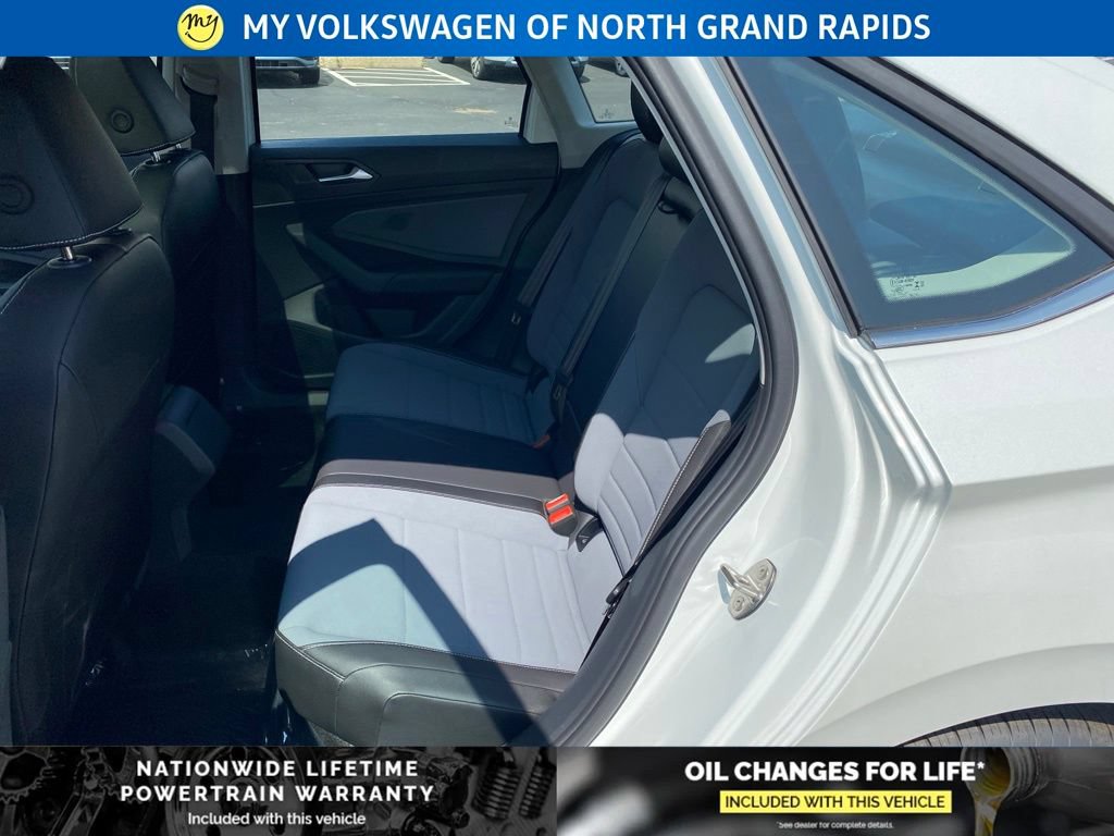 New 2026 Volkswagen Jetta SE FWD image 16