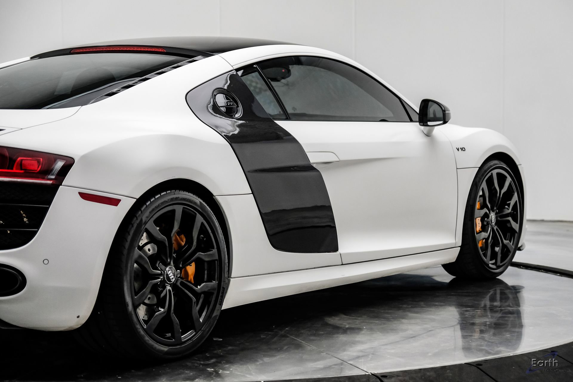 Used 2010 Audi R8 V10 image 24