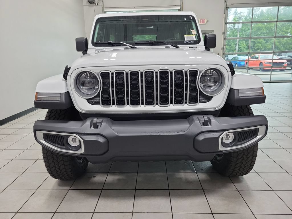 New 2026 Jeep Wrangler Unlimited Sahara w/ Technology Group AWD/4WD image 2