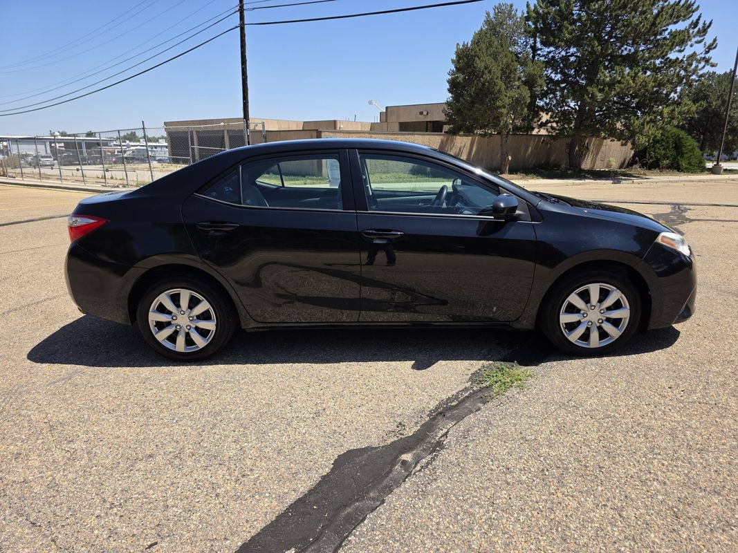 Used 2016 Toyota Corolla LE FWD image 9