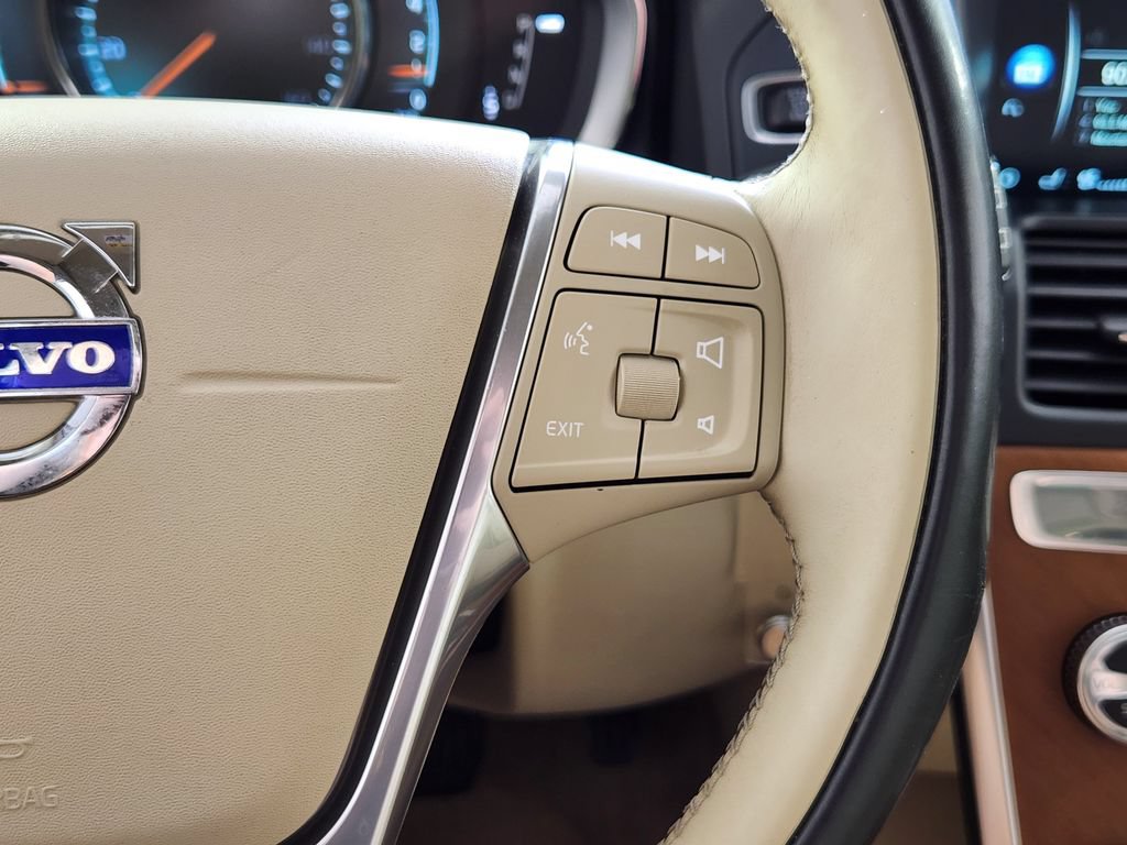 Used 2016 Volvo XC60 T5 Premier FWD image 19