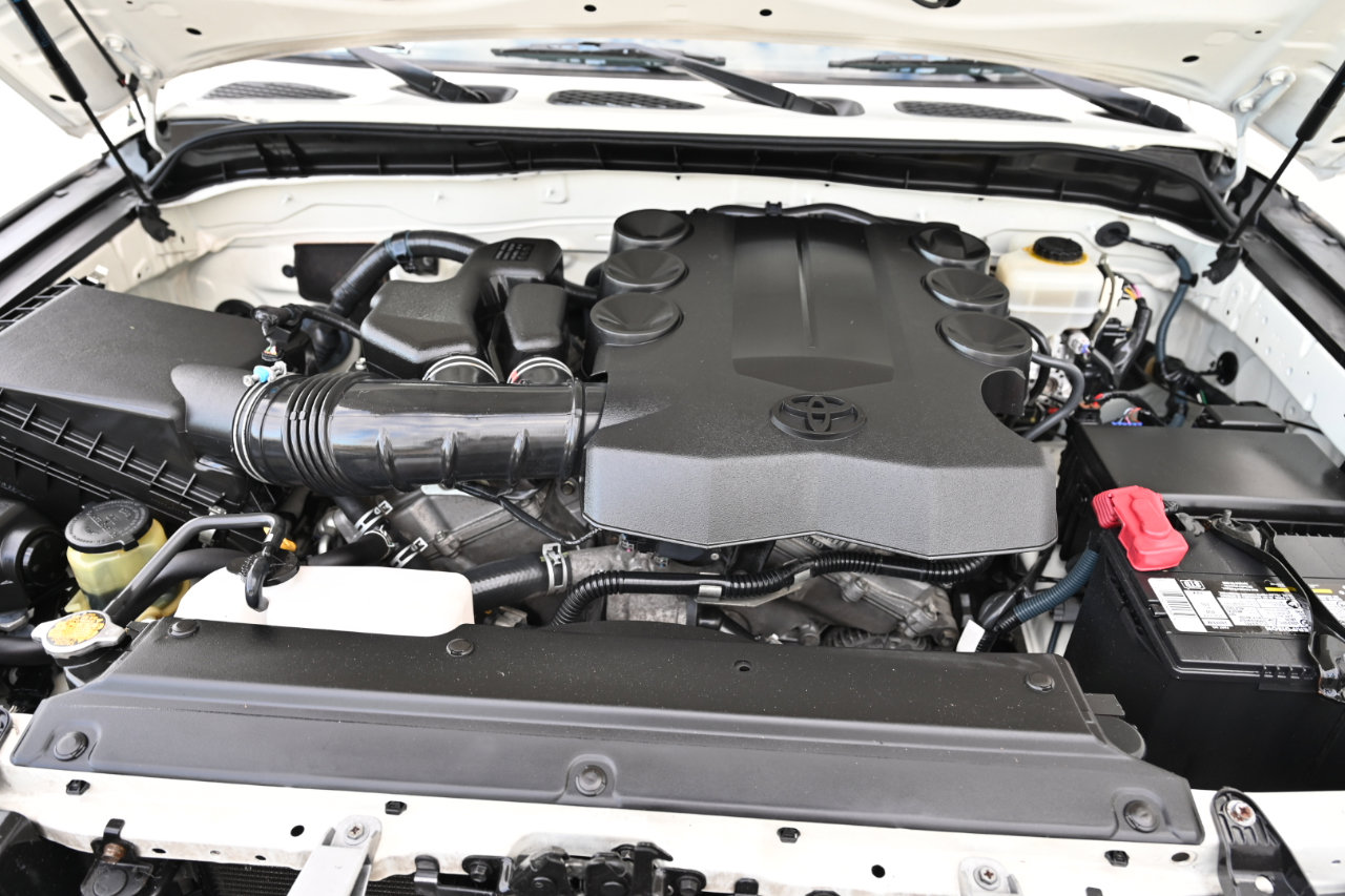 Used 2013 Toyota FJ Cruiser 4WD image 39