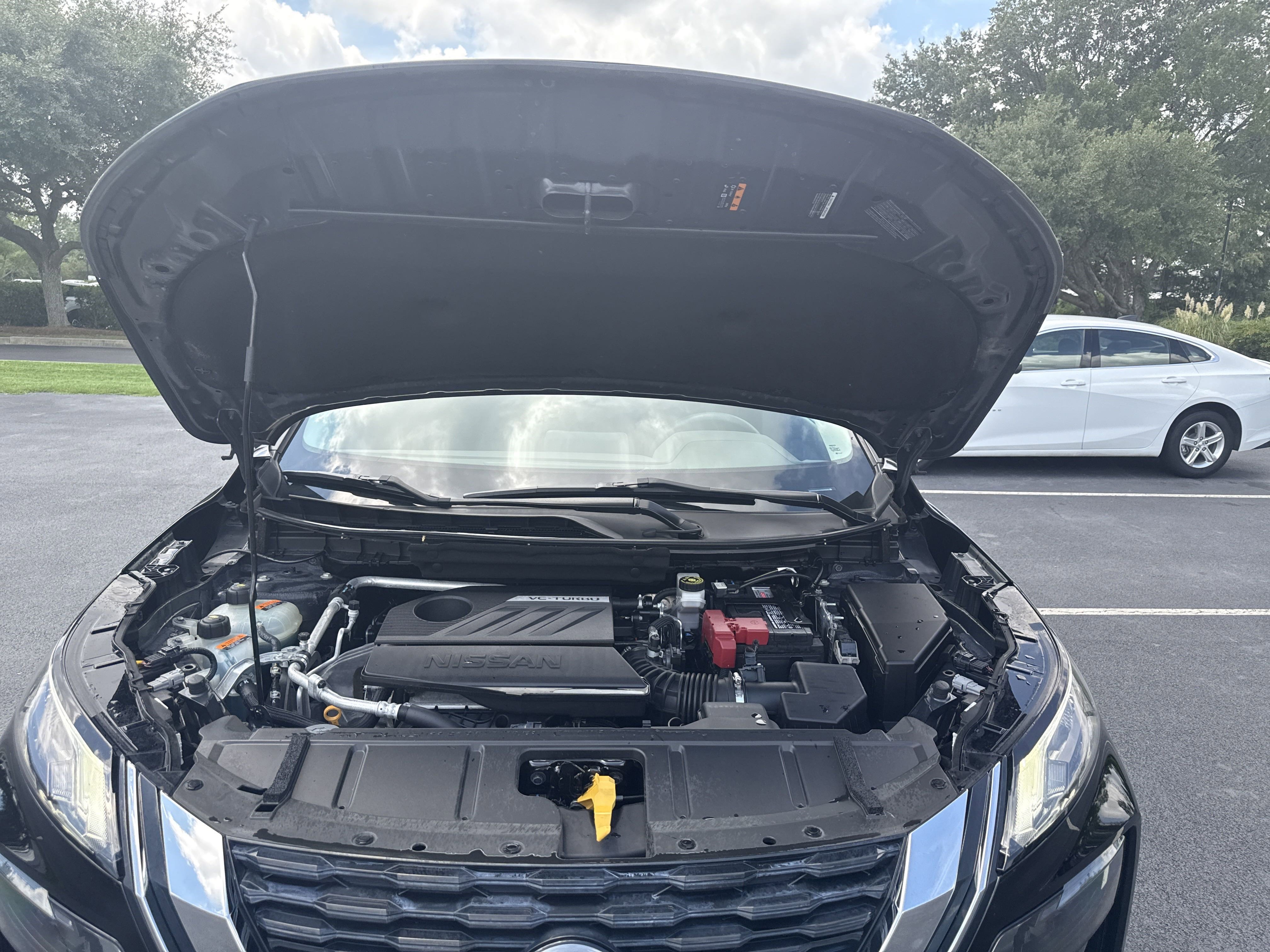 Used 2023 Nissan Rogue S image 38