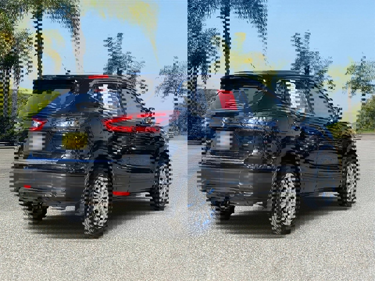 Certified 2021 Nissan Rogue Sport S image 4