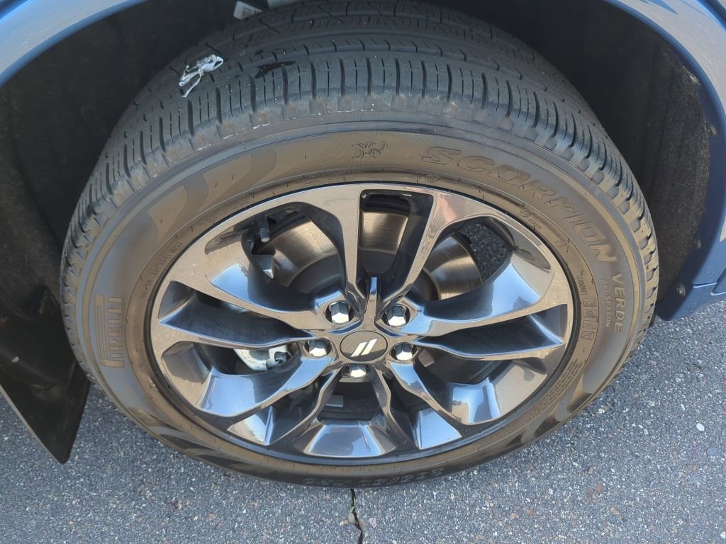 Used 2023 Dodge Durango GT AWD/4WD image 11