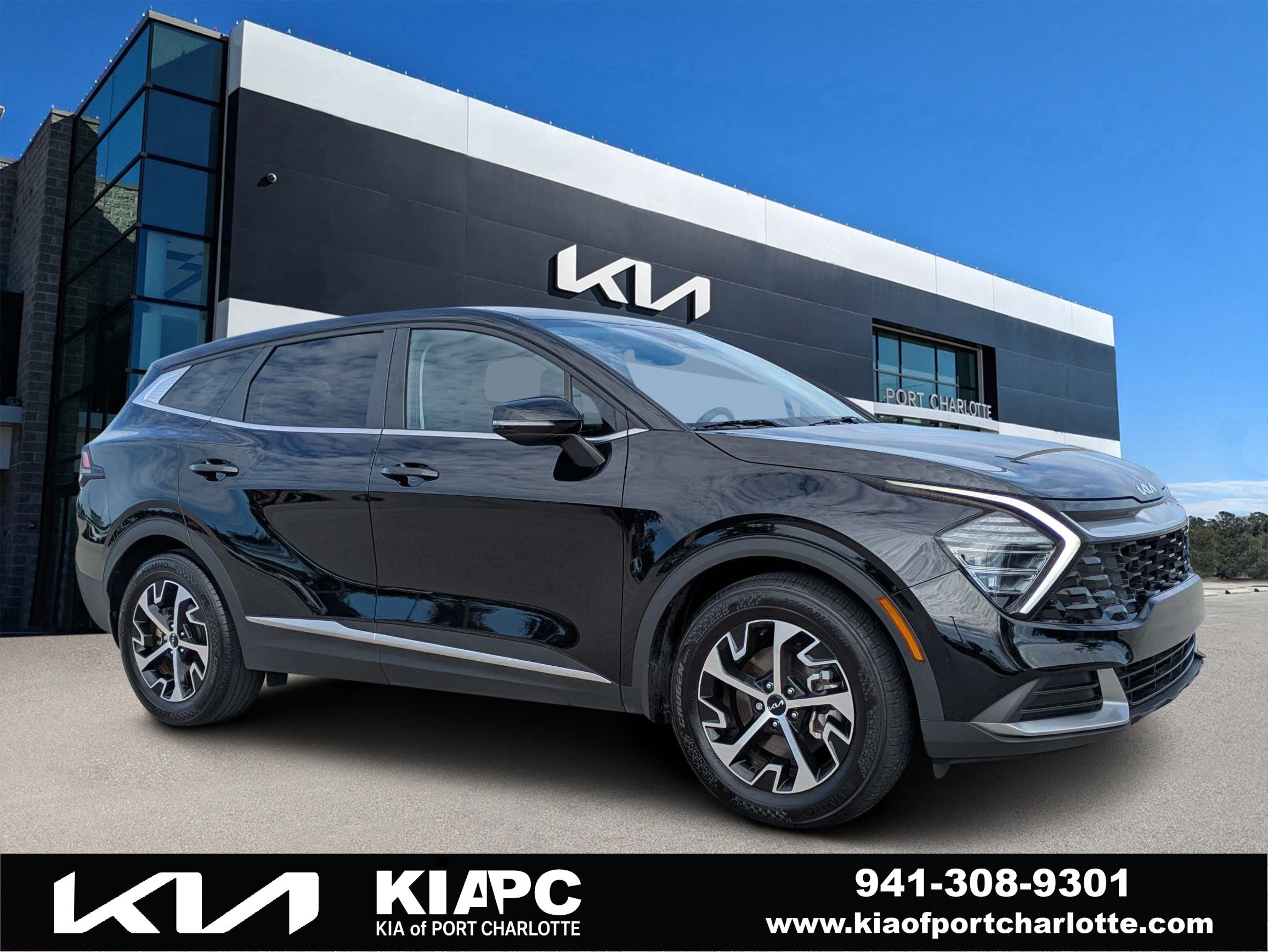 Certified 2025 Kia Sportage EX FWD image 1