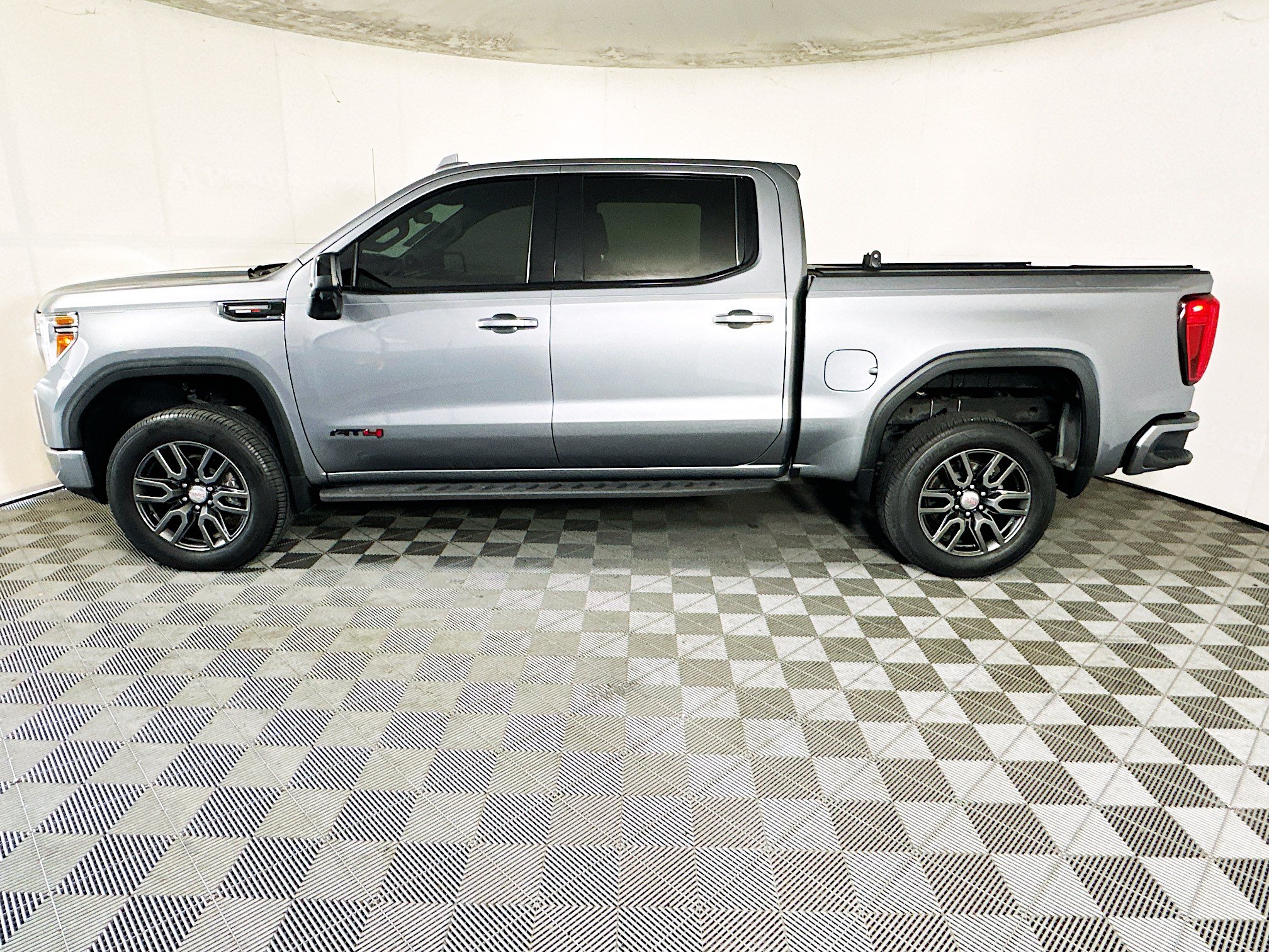 Used 2021 GMC Sierra 1500 AT4 w/ AT4 Premium Package AWD/4WD image 6
