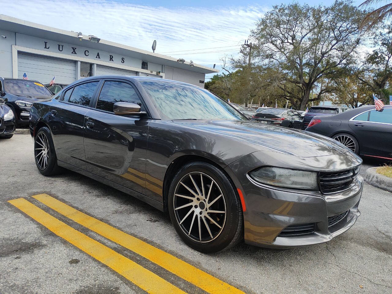Used 2020 Dodge Charger SXT w/ Leather Interior Group image 14