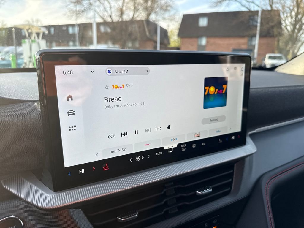 Used 2025 Ford Explorer ST-Line w/ Premium Package image 41