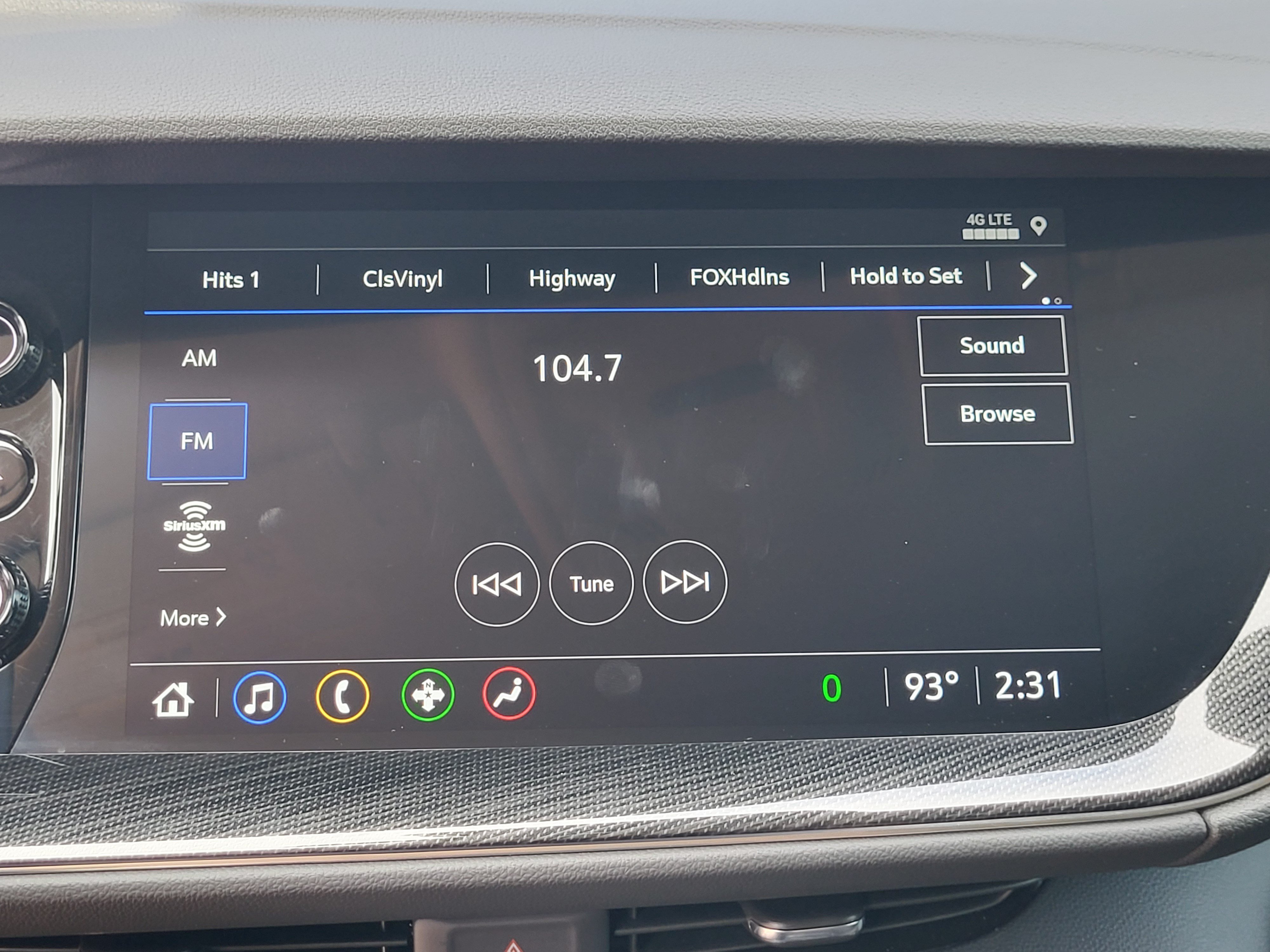 Used 2023 Buick Envision Preferred w/ Sport Touring Package AWD/4WD image 15