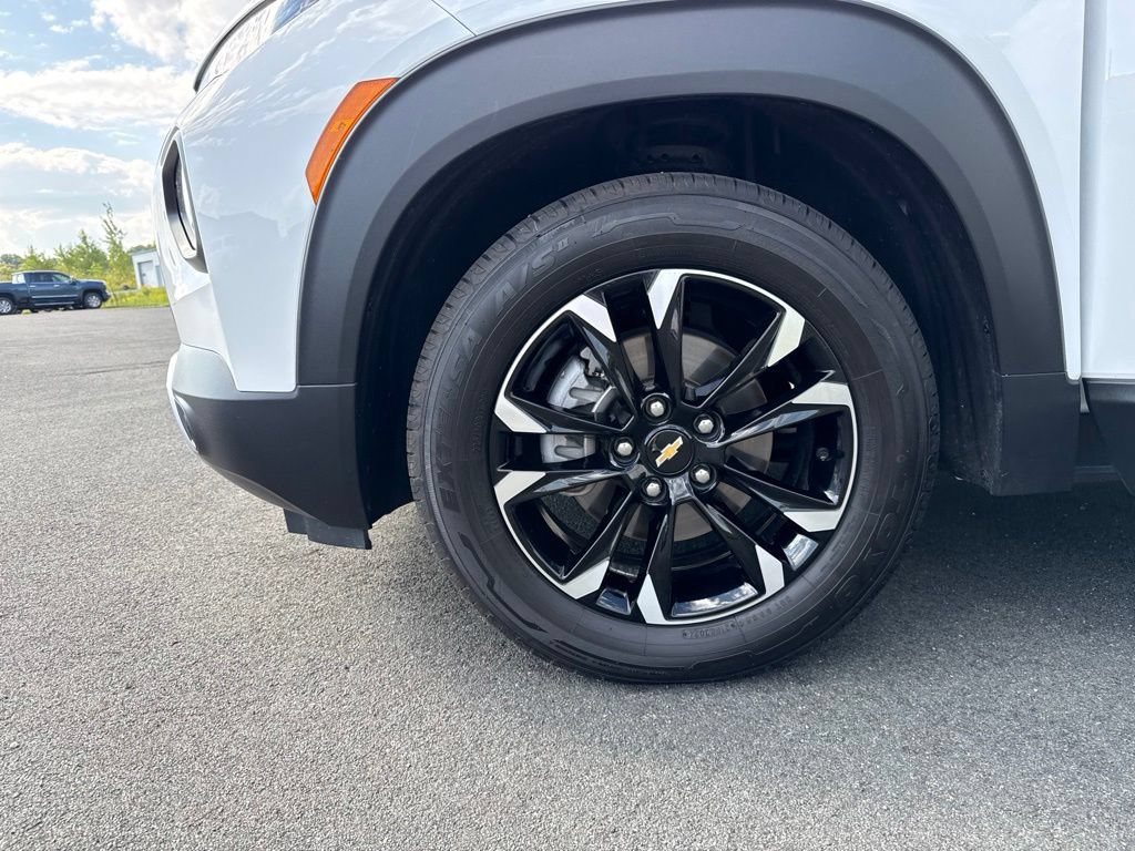 Used 2022 Chevrolet TrailBlazer LT w/ Convenience Package FWD image 40