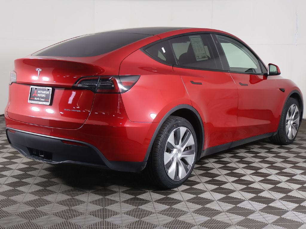 Used 2023 Tesla Model Y Long Range AWD/4WD image 11