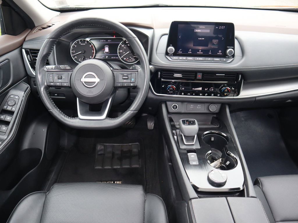 Certified 2022 Nissan Rogue SV w/ SV Premium Package image 19