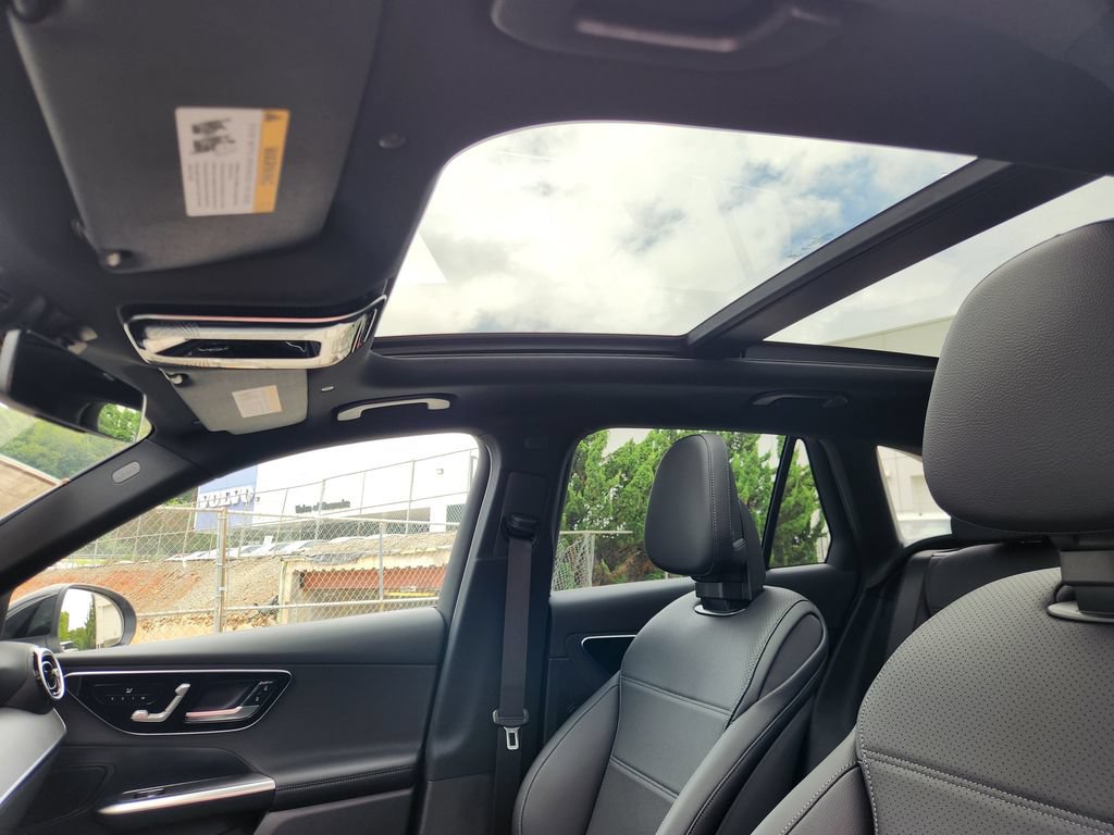 New 2026 Mercedes-Benz GLC 300 4MATIC image 10
